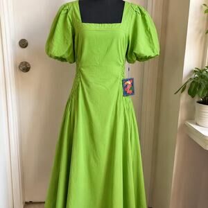 Gorgeous nwt Green dress for tropical vacation